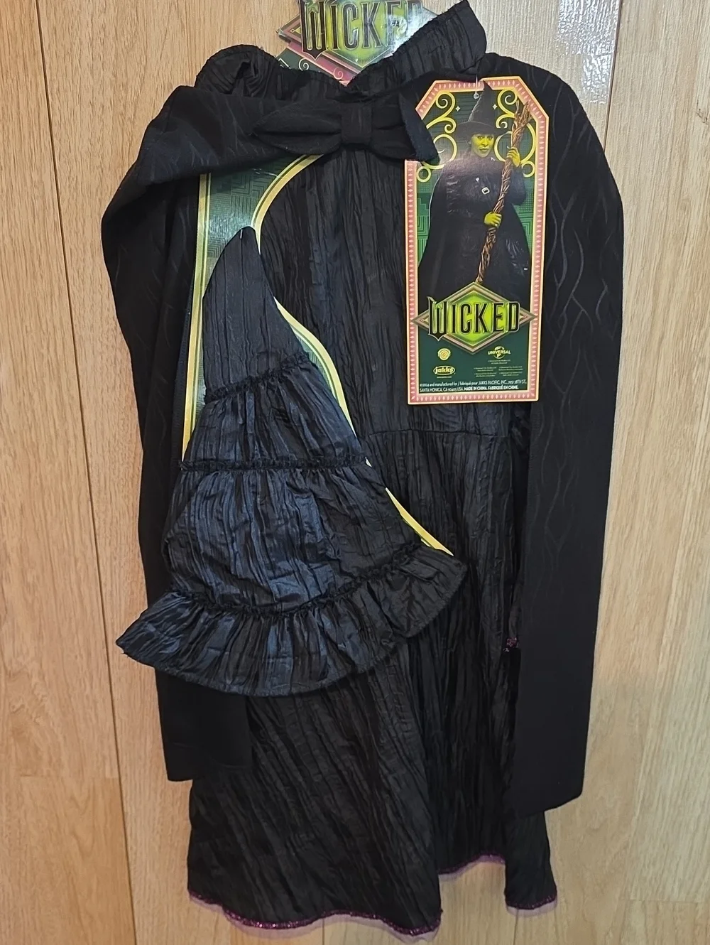 WICKED  ELPHABA GILS COSTUME SIZE 4-6